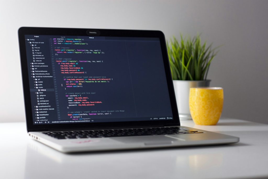 Apprendre à coder en ligne : les meilleures ressources et plateformes