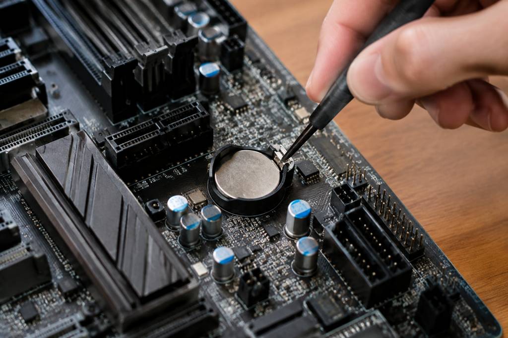 Comment faire un clear CMOS : réinitialiser le BIOS de son PC